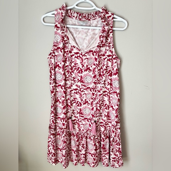 Fitzroy & Willa Dresses & Skirts - Fitzroy & Willa Floral Sleeveless Dress in Red and White size S